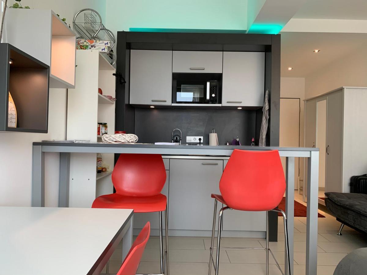 Exklusive WohlfüHloase By Rabe - Parkplatz & Free Netflix & Coffee-Bar Lägenhet Karlsruhe Exteriör bild